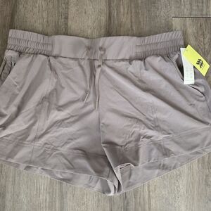 Womens Active Shorts Tan NEW XL All In Motion